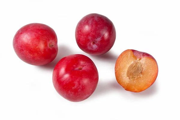 Ameixas Vermelhas Isoladas Sobre Fundo Branco Susine Rosse Prunus Domestica — Fotografia de Stock
