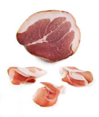 Fiocco di Culatello beyaz arkaplanda izole edildi