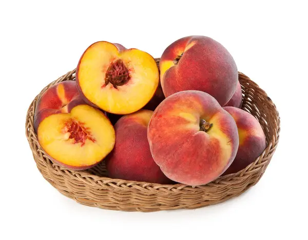 Peaches Basket Bunch Glossy Skinned Smooth Cut Open Halved Red — Foto Stock
