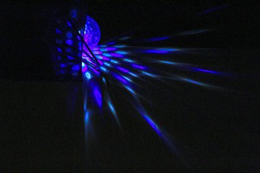 Işıklı ve yıldızlı soyut arkaplan