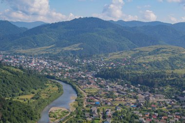 Ukrayna Karpatları 'nın hava manzarası.