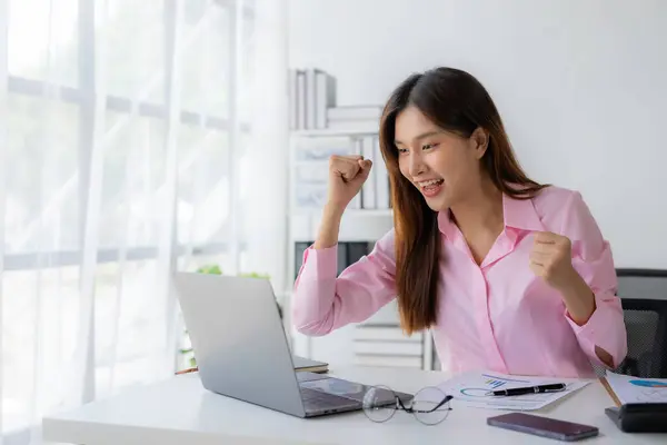 Happy Asian Woman Celebrates Success Raising Her Arms Front Laptop — Stock Photo, Image