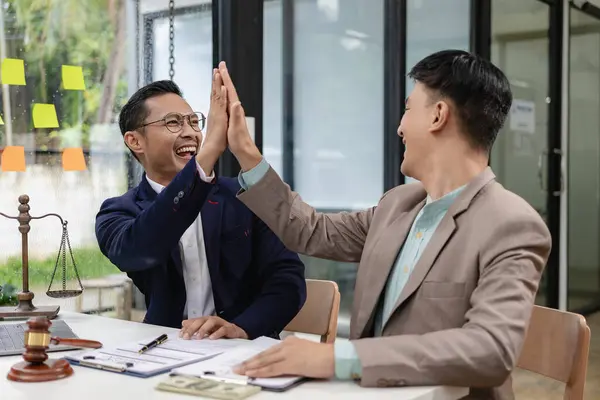 Businessman Corporate Lawyer Successfully Shake Hands Law Office Lawyers Clients — Stock Photo, Image