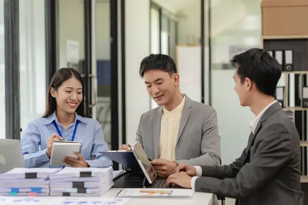 Asian Business Team Having Financial Meeting Documents Office Having Casual — Stock Photo, Image