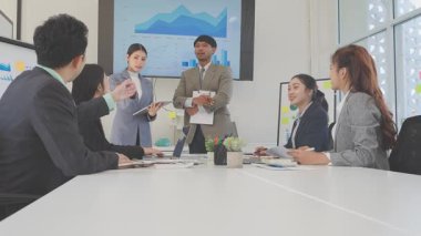 Mali analiz raporları ofis finans, muhasebe, bankacılık, iş takımı yaratıcı Asya iş konferansı ekibi