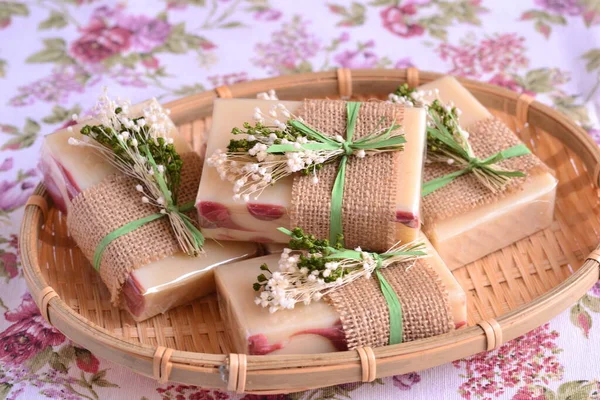 Wedding Favors Guest Gifts Soaps Artisan Handmade Colorful Gift Rustic — Stock Photo, Image