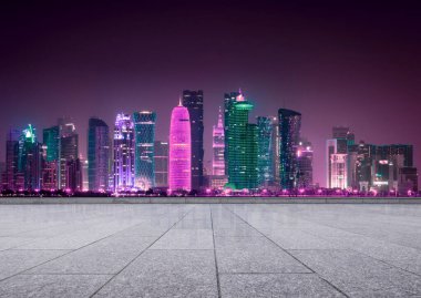  Katar gece şehri sokak manzarası