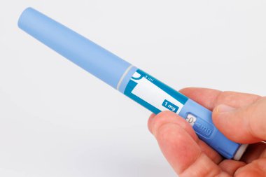 Metabolik bakım için kullanılan yarı magüt kalem cihazları, sağlık görselleri için idealdir.