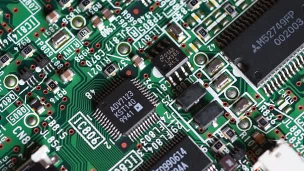Florence February 2023 Extreme Closeup Printed Circuit Board Electronic Components — Vídeo de stock