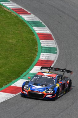 Scarperia, 23 Mart 2023: Audi R8 LMS GT3 HAAS takımının EVO II 'si, İtalya' daki Mugello Pisti 'nde yapılan 12: 00 Hankook Yarışı sırasında Detry-Vervisch tarafından kullanıldı..