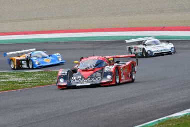 Scarperia, 2 Nisan 2023: Porsche 962 C yılı 1991 Mugello Classic 2023 'te İtalya' daki Mugello Pisti 'nde.