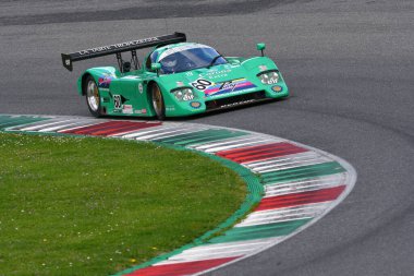 Scarperia, 2 Nisan 2023: Çita G606 yıl 1990 Mugello Classic 2023 'te İtalya' daki Mugello Pisti 'nde.
