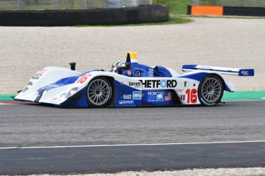 Scarperia, 2 Nisan 2023: MG-Lola EX257 yıl 2004 Mugello Classic 2023 tarihinde İtalya 'daki Mugello Circuit.