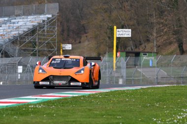 Scarperia, 23 Mart 2023: İtalya Mugello Pisti 'ndeki Hankook Yarışı sırasında Bonnel-Amrouche-Gruau' dan Vortex V8..