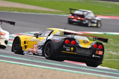 Scarperia, 2 Nisan 2023: Chevrolet Corvette C6 ZR1 yıl 2010 Mugello Classic 2023 'te İtalya Mugello Pisti' nde.