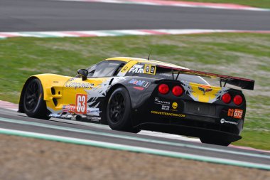 Scarperia, 2 Nisan 2023: Chevrolet Corvette C6 ZR1 yıl 2010 Mugello Classic 2023 'te İtalya Mugello Pisti' nde.