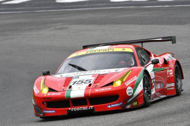 Scarperia, 2 Nisan 2023: Ferrari 458 GTE yılı 2011 Mugello Classic 2023 tarihinde İtalya 'daki Mugello Pisti' nde faaliyet göstermektedir..