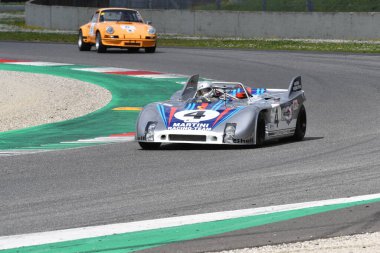 Scarperia, 2 Nisan 2023: Porsche 908-03, 1971 Mugello Classic 2023 'te İtalya' daki Mugello Pisti 'nde eylem halindeydi..