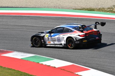 Scarperia, 7 Temmuz 2023: BMW M4 İtalyan takımı GT3 Cassar Marco ve Nilsson Alfred tarafından Mugello Pisti 'nde oynanan İtalya Şampiyonası antrenmanı sırasında kullanıldı.