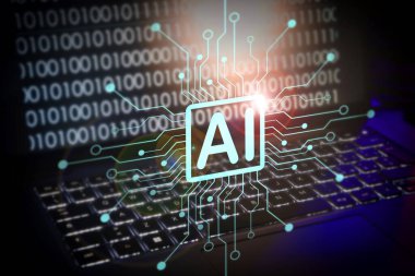 Not defterinin klavyesini Chip ve bulanık yapay zeka metinleriyle aydınlatmış. Yapay zeka ve yenilik kavramı.
