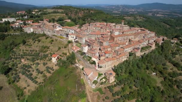 Drone Voando Sobre Uma Magnífica Paisagem Urbana Toscana Autêntica Vista — Vídeo de Stock