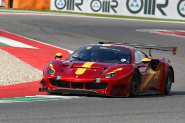 Scarperia - İtalya, 28 Ekim 2023: Ferrari 488 GT3, Ferrari Dünya Finalleri sırasında İtalya 'da.