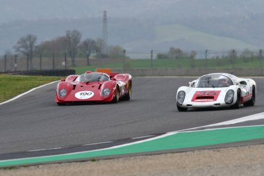 Scarperia, 2 Nisan 2023: Ferrari 312 P yılı 1969 eski Pedro Rodriguez Mugello Classic 2023 'te İtalya' daki Mugello Pisti 'nde görev yapıyordu..
