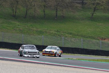 Scarperia, 2 Nisan 2023: Ford Escort RS 1600 1972 Mugello Classic 2023 'te İtalya' daki Mugello Pisti 'nde eylem halinde..