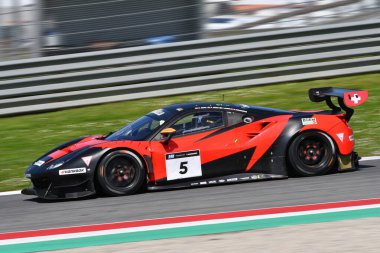 Scarperia, 23 Mart 2024 İtalya: Kessel Yarış Takımı 'ndan Ferrari 488 GT3 Bochez-Jelmini-Cuhadaroğlu tarafından Mugello Pisti' nde 12: 00 Hankook sırasında kullanımda.