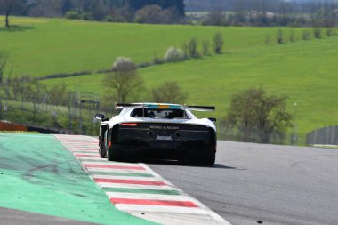 Scarperia, 23 Mart 2024 İtalya: Kessel Racing 'den Boem Takımı' ndan Ferrari 296 GT3 Cutrera-Talarico-Frezza-Fumanelli Mugello Pisti 'ndeki Hankook eylemi sırasında.