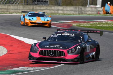 Scarperia, 23 Mart 2024 İtalya: Kroll-Prinz-Partl-Heyer 'den HOFOR Yarış Ekibi' nden Mercedes-AMG GT3 Mugello Pisti 'nde 12: 00 Hankook sırasında iş başında.