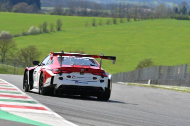 Scarperia, 23 Mart 2024 İtalya: Poulsen-Poulsen-Nygaard 'ın Poulsen-Poulsen-Nygaard takımının BMW M4 GT3' ü Mugello Pisti 'nde 12h Hankook sırasında görev başında..