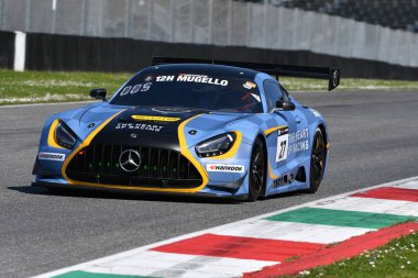 Scarperia, 23 Mart 2024 İtalya: Mercedes-AMG GT3 Racing Team Heart of Racing 'in EVO' su James-Newell-De Angelis tarafından Mugello Pisti 'nde 12h Hankook sırasında gerçekleştirildi..