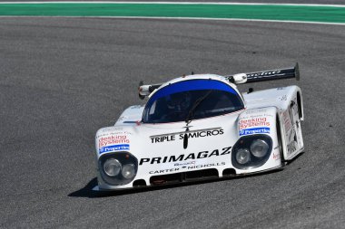 Scarperia, 5 Nisan 2024: Tiga GC289 grup C - IMSA GTP 1989 Mugello Classic 2024 sırasında İtalya 'daki Mugello Pisti' nde faaliyet göstermektedir..