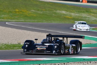 Scarperia, 5 Nisan 2024: Riley & Scott MK III C yılı 2002 Mugello Classic 2024 tarihinde İtalya 'daki Mugello Circuit.