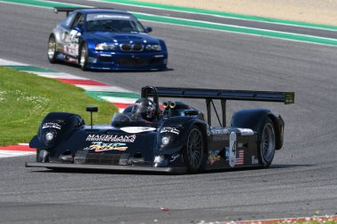 Scarperia, 5 Nisan 2024: Riley & Scott MK III C yılı 2002 Mugello Classic 2024 tarihinde İtalya 'daki Mugello Circuit.