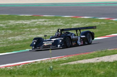 Scarperia, 5 Nisan 2024: Riley & Scott MK III C yılı 2002 Mugello Classic 2024 tarihinde İtalya 'daki Mugello Circuit.