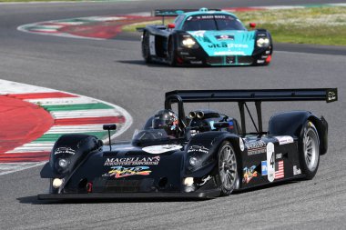 Scarperia, 5 Nisan 2024: Riley & Scott MK III C yılı 2002 Mugello Classic 2024 tarihinde İtalya 'daki Mugello Circuit.