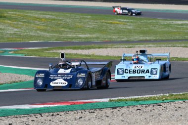 Scarperia, İtalya - 5 Nisan 2024: Çita G601 yıl 1976 Mugello Classic 2024 'te İtalya' daki Mugello Pisti 'nde eylem halindeydi.