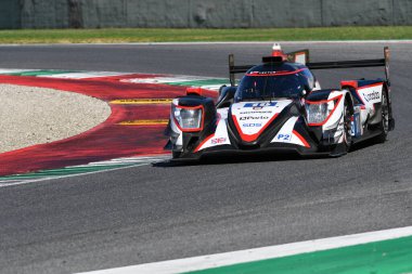 Scarperia, İtalya - 29 Eylül 2024: VECTOR Spor Ekibi 'nden Oreca 07 Gibson CULLEN-RICHELMI-PIlet' in Mugello 'nun 4: 00' ü sırasında faaliyete geçmesi.