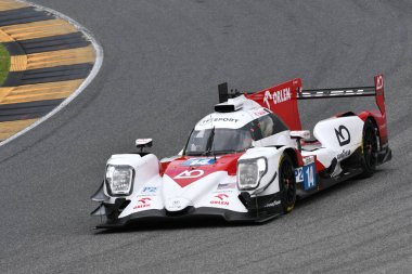 Scarperia, İtalya - 29 Eylül 2024: AO BY TF ABD takımından Oreca 07 Gibson, EDGAR-DELETRAZ-KUBICA tarafından Mugello 'nun saat 4: 00' ünde harekete geçti