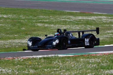 Scarperia, 5 Nisan 2024: Cesaret C60 yılı 2005 Mugello Classic 2024 sırasında İtalya 'daki Mugello Pisti' nde.