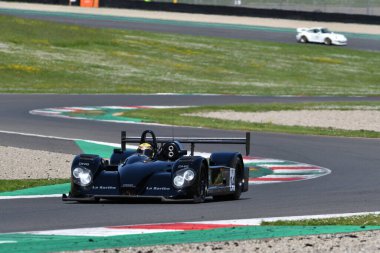 Scarperia, 5 Nisan 2024: Cesaret C60 yılı 2005 Mugello Classic 2024 sırasında İtalya 'daki Mugello Pisti' nde.