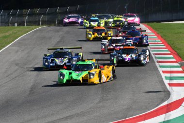 Scarperia, İtalya - 29 Eylül 2024: ELMS 4 saatlik Mugello Yarışı sırasında LMP3 Prototipleri.