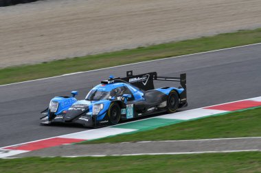 Scarperia, İtalya - 29 Eylül 2024: LENTOUDIS-BRADLEY-QUINN 'in ALGARVE PRO RACING takımından Oreca 07 Gibson Mugello' nun 4h..