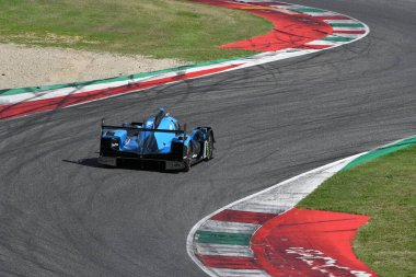 Scarperia, İtalya - 29 Eylül 2024: LENTOUDIS-BRADLEY-QUINN 'in ALGARVE PRO RACING takımından Oreca 07 Gibson Mugello' nun 4h..