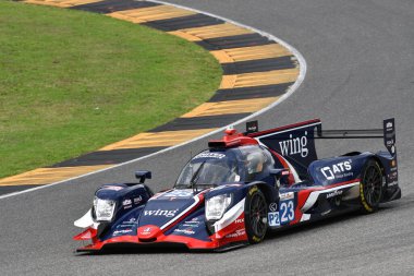 Scarperia, İtalya - 29 Eylül 2024: GARG-SCHERER-DI RESTA 'nın sürdüğü UNITED AUTOSPORTS takımından Oreca 07 Gibson Mugello' nun saat 4 'ünde görev başında.