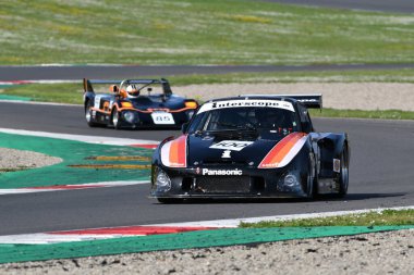 Scarperia, İtalya - 5 Nisan 2024: Porsche 935 K3 yıl 1980 Mugello Classic 2024 Mugello Circuit 'te.