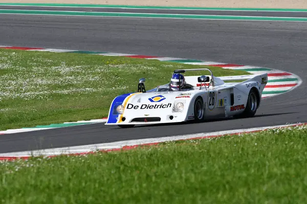 Scarperia, İtalya - 5 Nisan 2024: Mugello Pisti 'nde Mugello Classic 2024 sırasında B36..