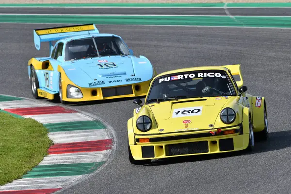 Scarperia, İtalya - 5 Nisan 2024: Porsche 934-5 yıl 1977 Mugello Classic 2024 'te Mugello Circuit.